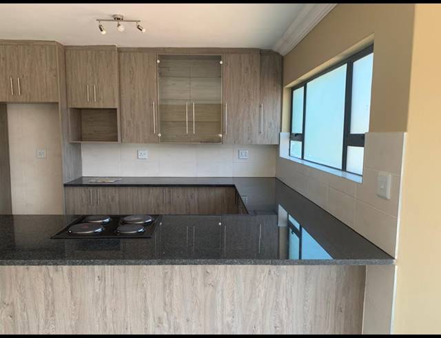 3 BEDROOM HOUSE FOR SALE IN HENLEY ON KLIP
